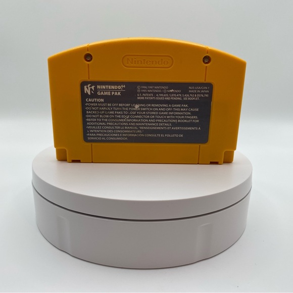 Donkey Kong 64 for Nintendo 64. With plastic protective case. - Picture 4 of 5